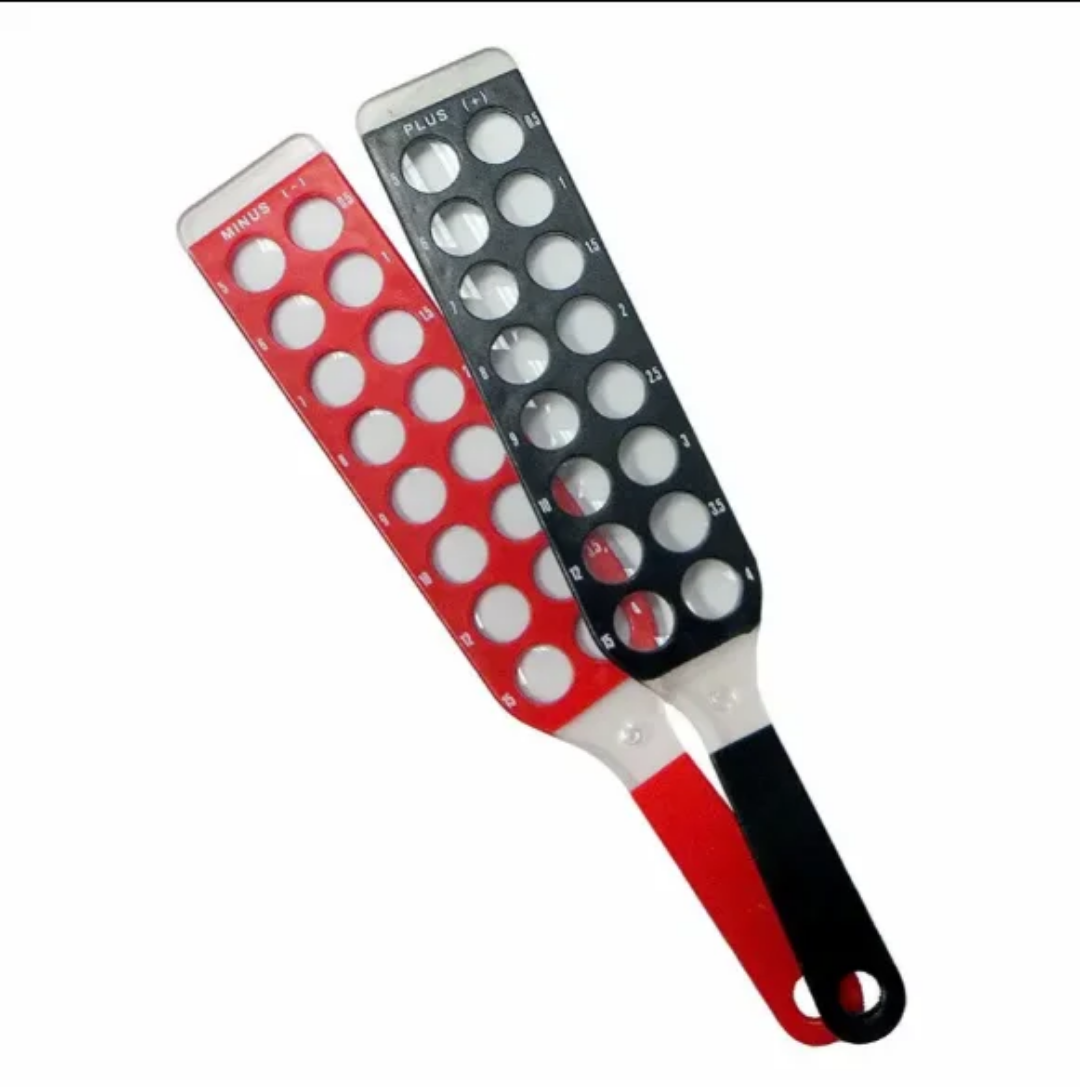 🩺 مسطرة العدسات (Lens Flipper) – أداة قياس أساسية لفحوصات الإبصار